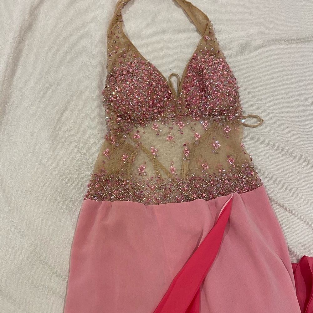 I can’t tell you how beautiful this dress looks on